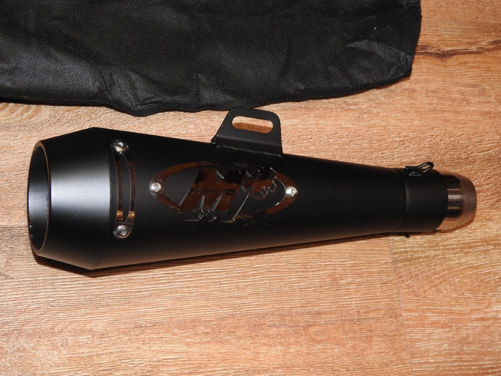 Laděný výfuk celonerezový černý mat. Nový