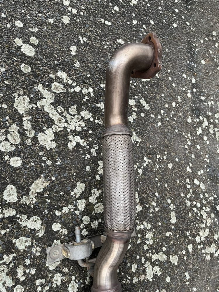 OCTAVIA 1.9TDi 1.díl výfuku s katalyzátorem