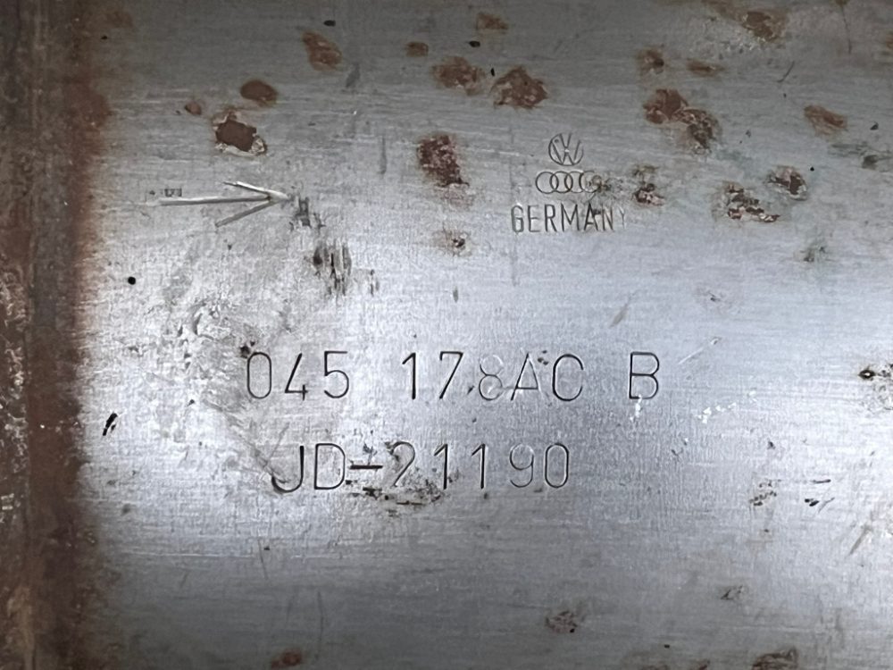 OCTAVIA 1.9TDi 1.díl výfuku s katalyzátorem