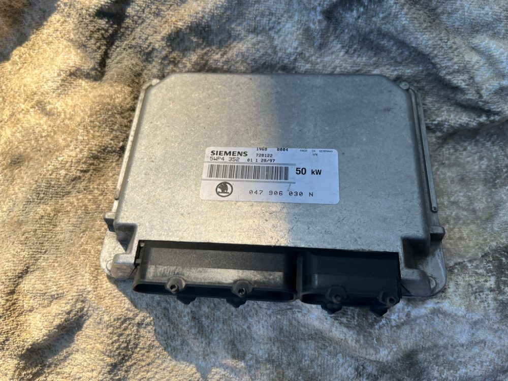 Řídící jednotka FELICIA MPI 047906030N 50kW