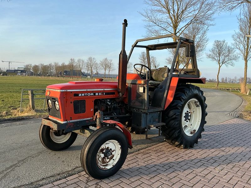 Prodej traktoru Zetor 6011 (1983) – 2WD, plně funkční