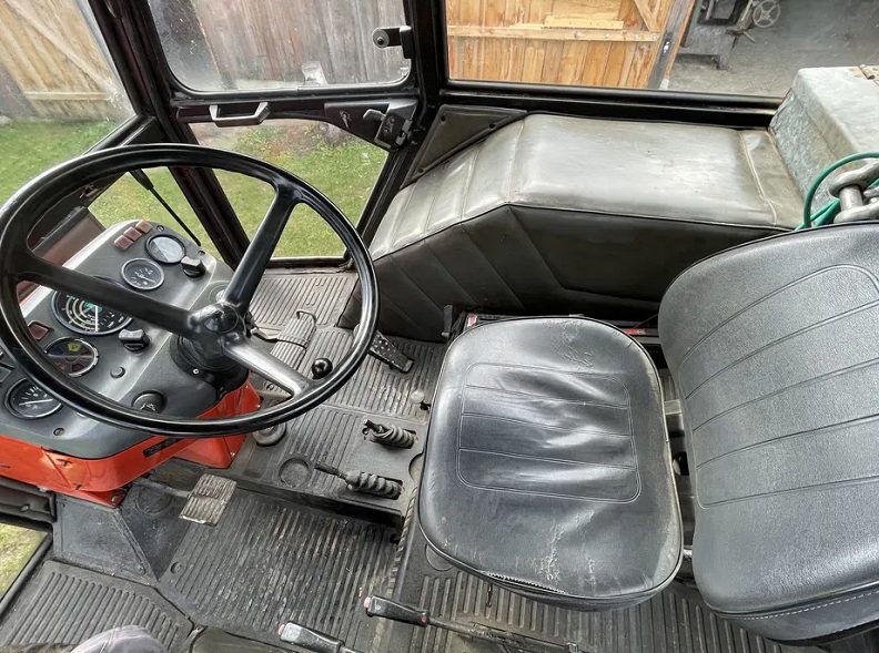 Traktor Zetor 5320 (1997) – 2100 hodin, velmi dobrý stav