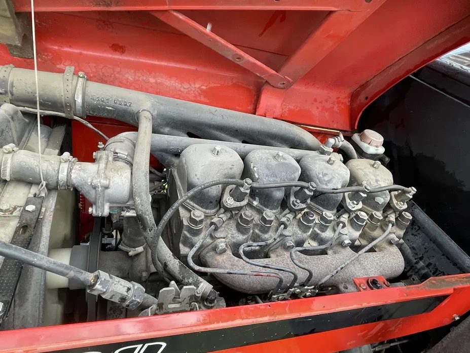 Traktor Zetor 5320 (1997) – 2100 hodin, velmi dobrý stav