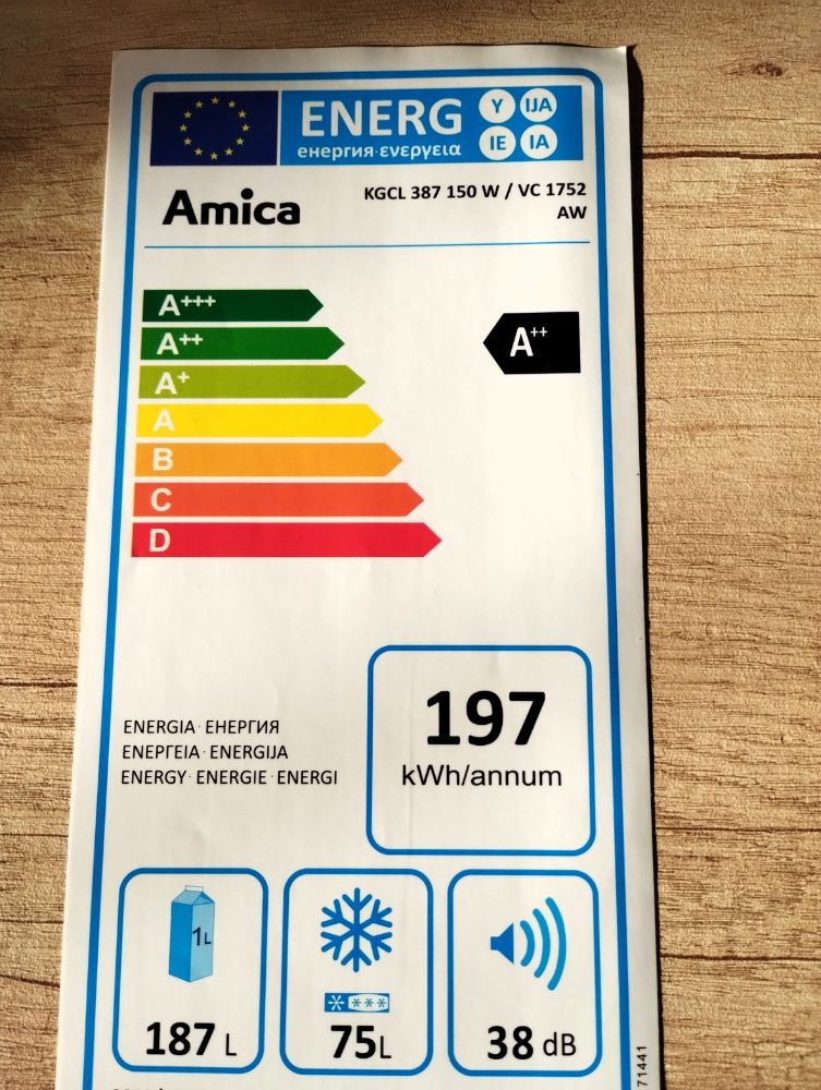 Kombinovaná chladnička s mrazničkou