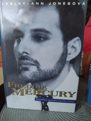 Kniha - Freddie Mercury