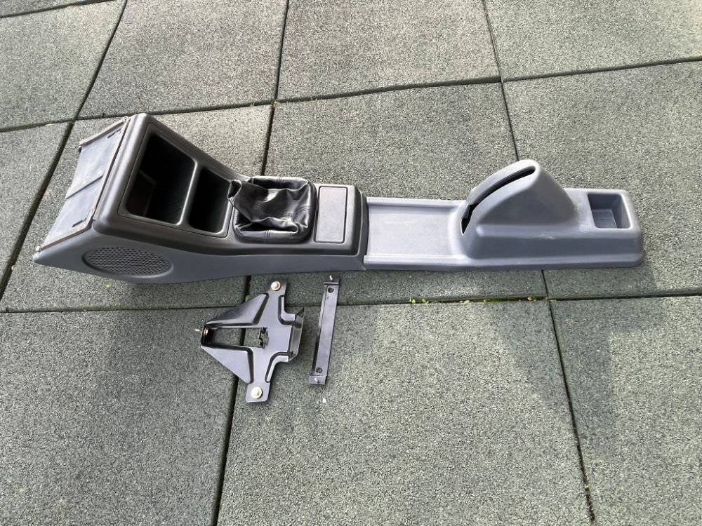 Středový panel ŠKODA FELICIA GLX Středový panel ŠKODA FELICIA GLX