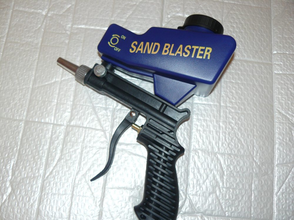 Ruční pískovačka s protiskluzovým designem (NOVÁ, NEPOUŽITÁ)