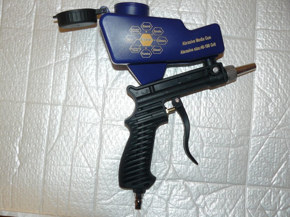 Ruční pískovačka s protiskluzovým designem (NOVÁ, NEPOUŽITÁ)