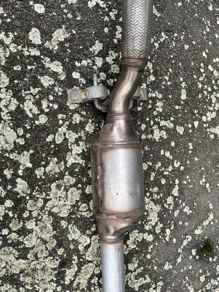 OCTAVIA 1.9TDI 1.díl výfuku s katalyzátorem