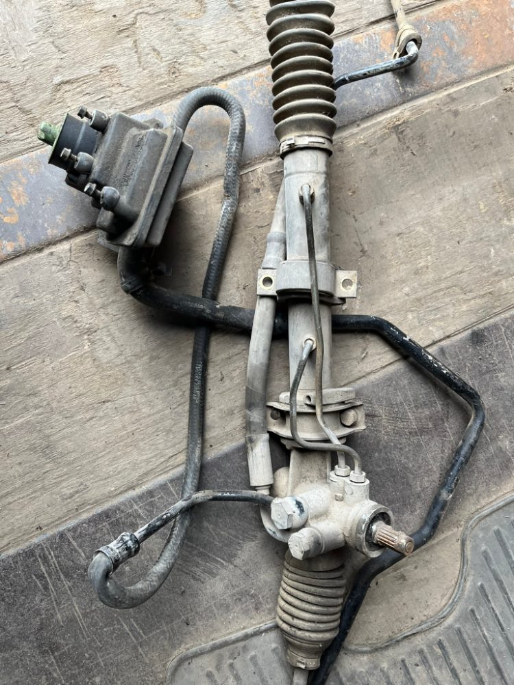 Servořízení ŠKODA FELICIA - hřeben řízení