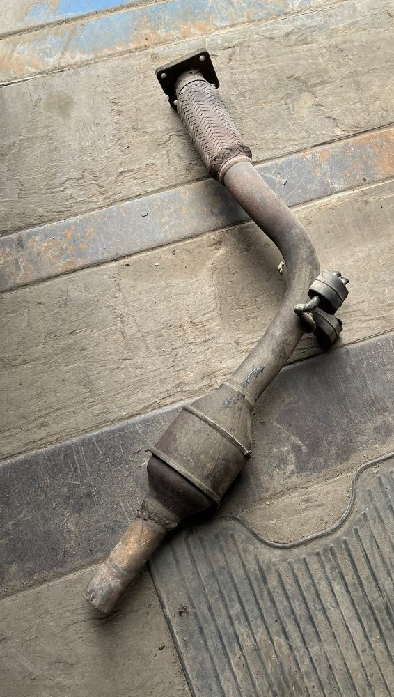 FELICIA 1.9D 1.díl výfuku s katalyzátorem