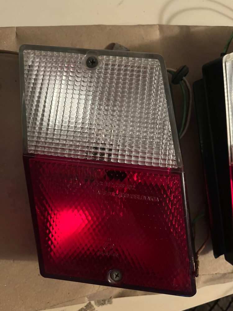 ŠKODA FAVORIT - FORMAN zadní světla ŠKODA FAVORIT - FORMAN zadní světla