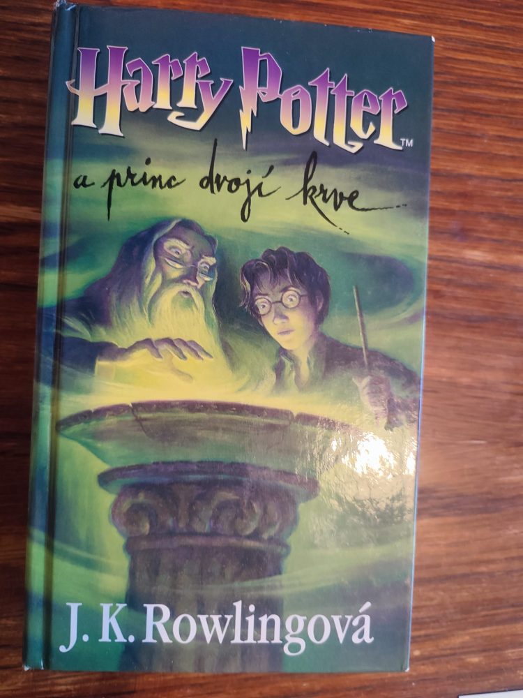 Prodam 4 knihy Harry potter,prvni vydani.