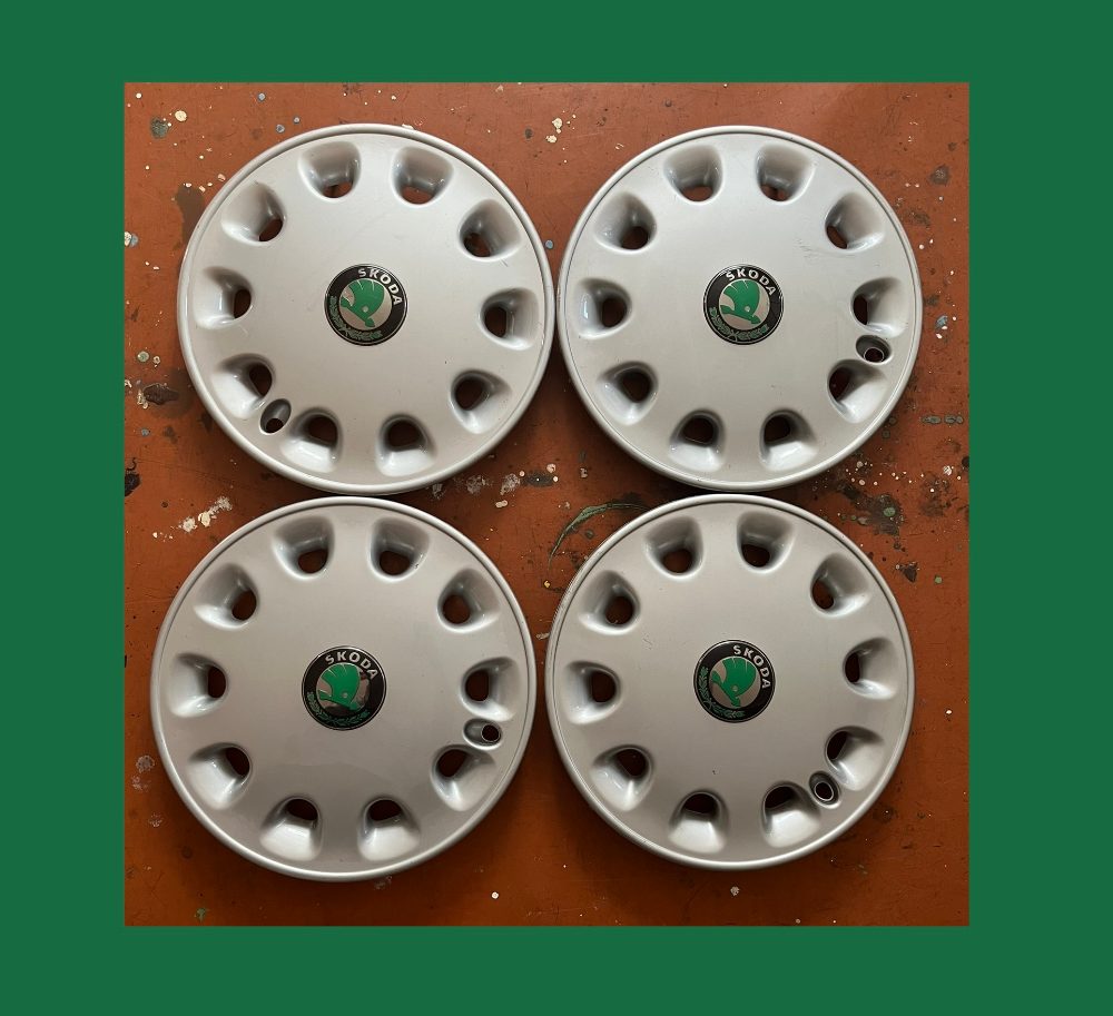 Sada poklic na ŠKODA FELICIA GLX