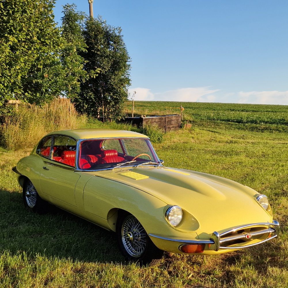 Jaguar E-Type 1 serie 4,2 2+2 rv.1968 po Renovaci Jaguar E-Type 1 serie 4,2 2+2 rv.1968 po Renovaci