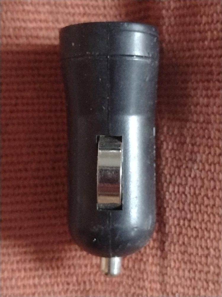 Nabíječka do auta Nabíječka do auta