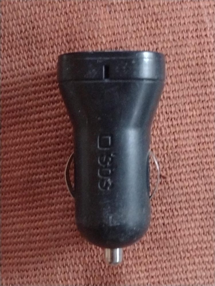 Nabíječka do auta Nabíječka do auta