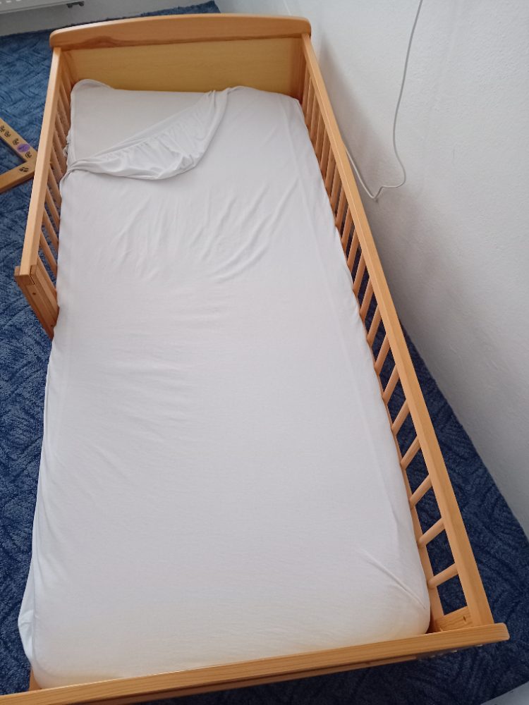 Detska postel Junior 140× 70 cm