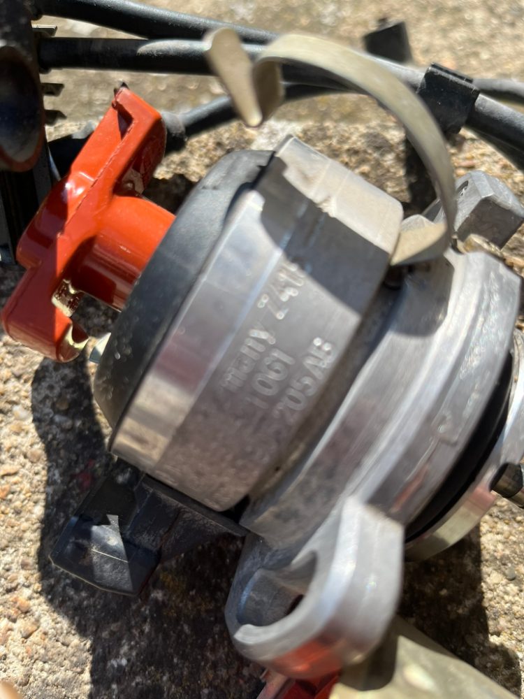 Rozdělovač FELICIA OCTAVIA 1.6 MPi Rozdělovač FELICIA OCTAVIA 1.6 MPi