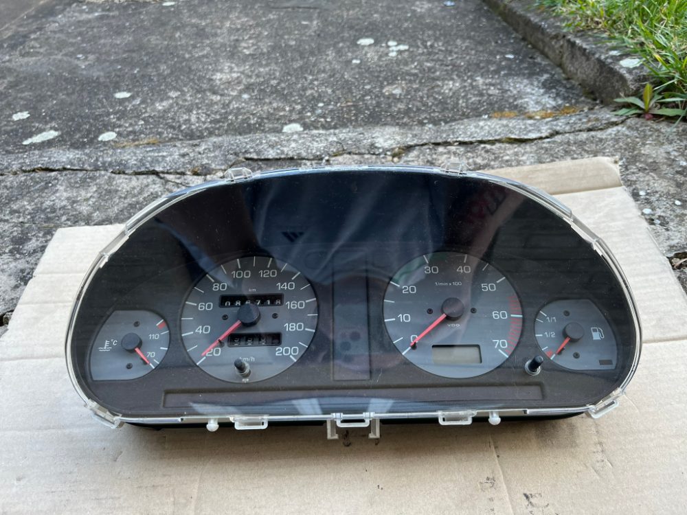 Přístrojovka otáčkoměr ŠKODA FELICIA 1.3