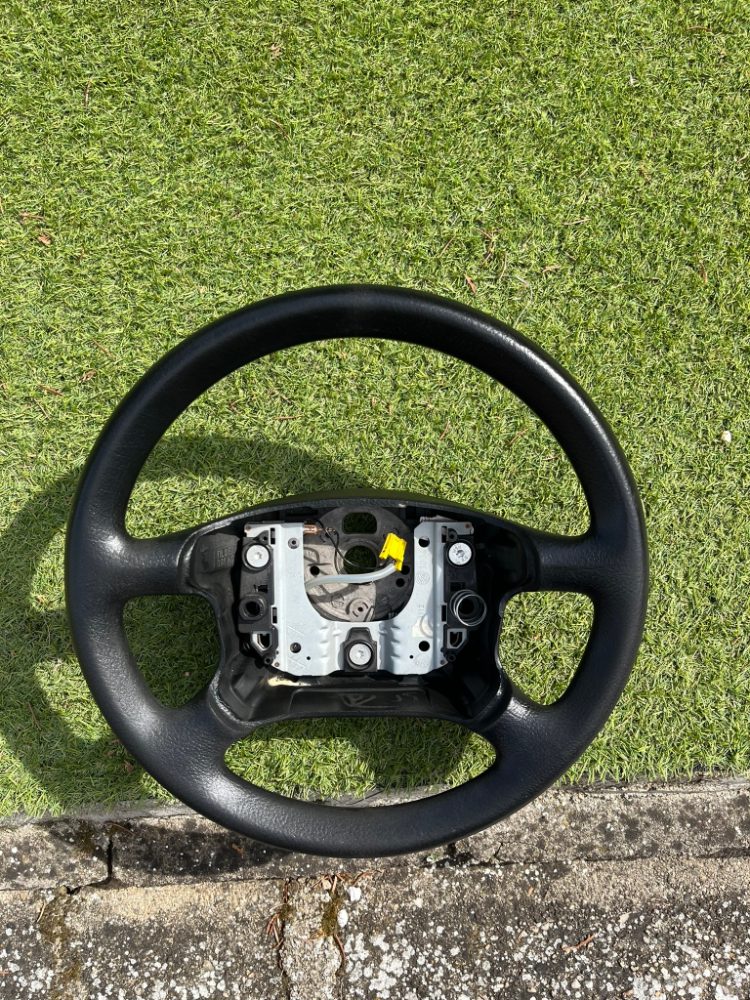 Zánovní volant ŠKODA OCTAVIA Zánovní volant ŠKODA OCTAVIA