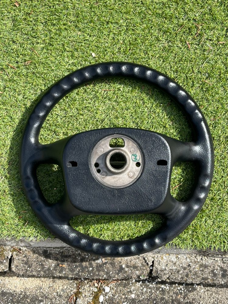 Zánovní volant ŠKODA OCTAVIA Zánovní volant ŠKODA OCTAVIA