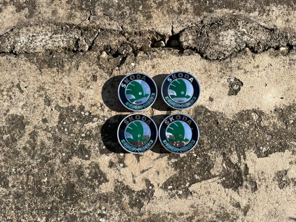 Krytky středu kol 6Y0601149 ŠKODA se znakem