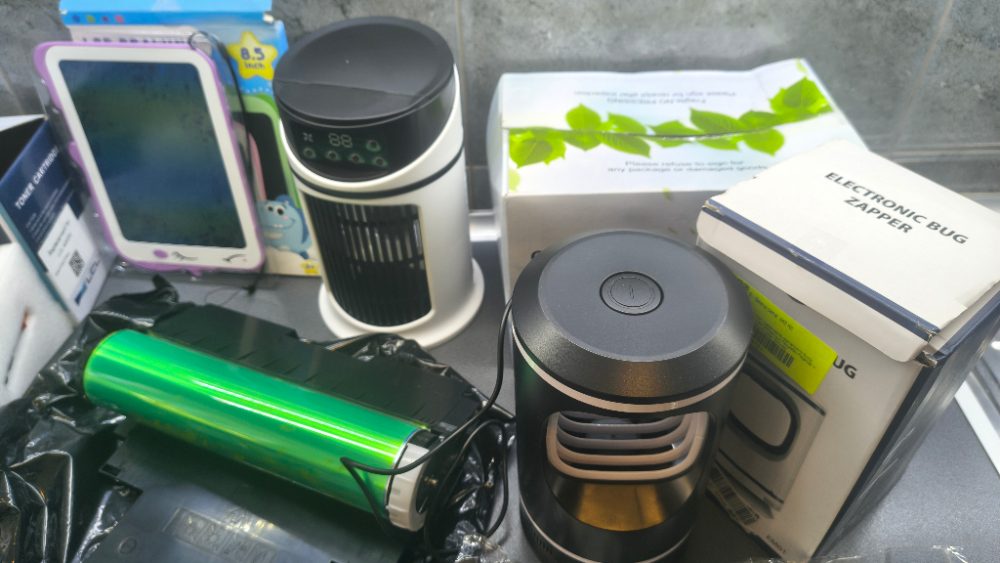 MIX elektro, tonery a jiné zboží na opravu nebo ND