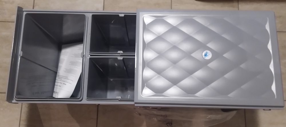 NOVÝ 3 dílný odpadkový koš do kuchyňské linky