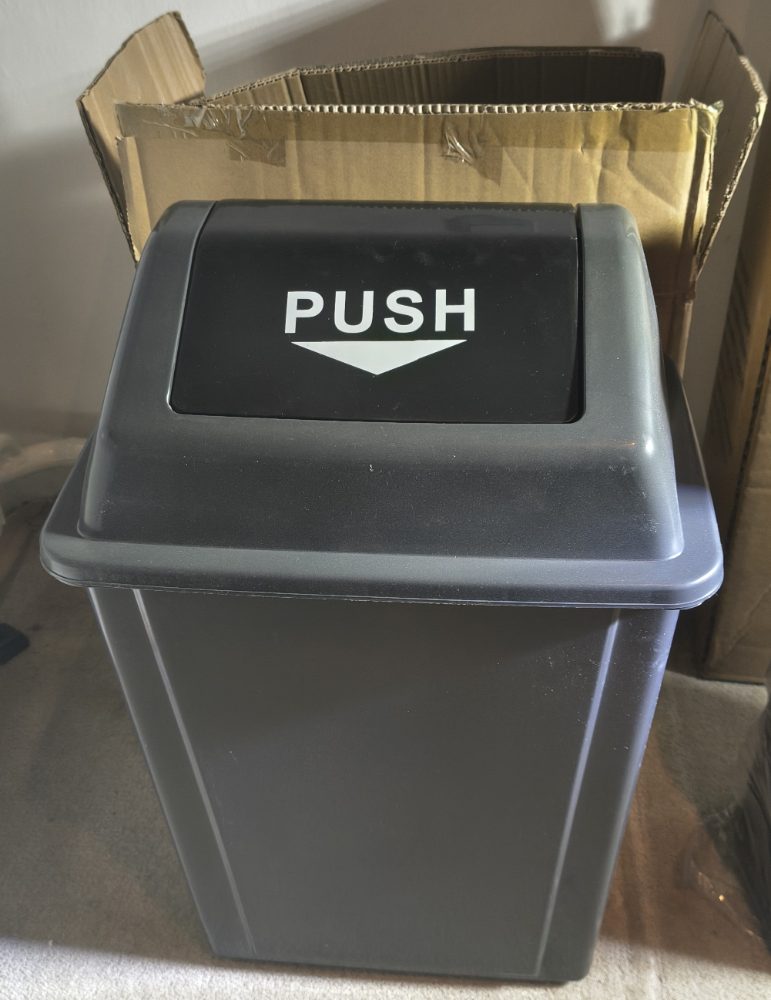 NOVÉ Odpadkové koše