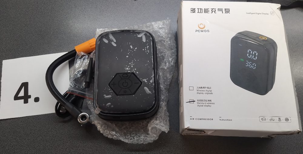 NOVÉ Digitální kompresory pro nafukování pneu atd.