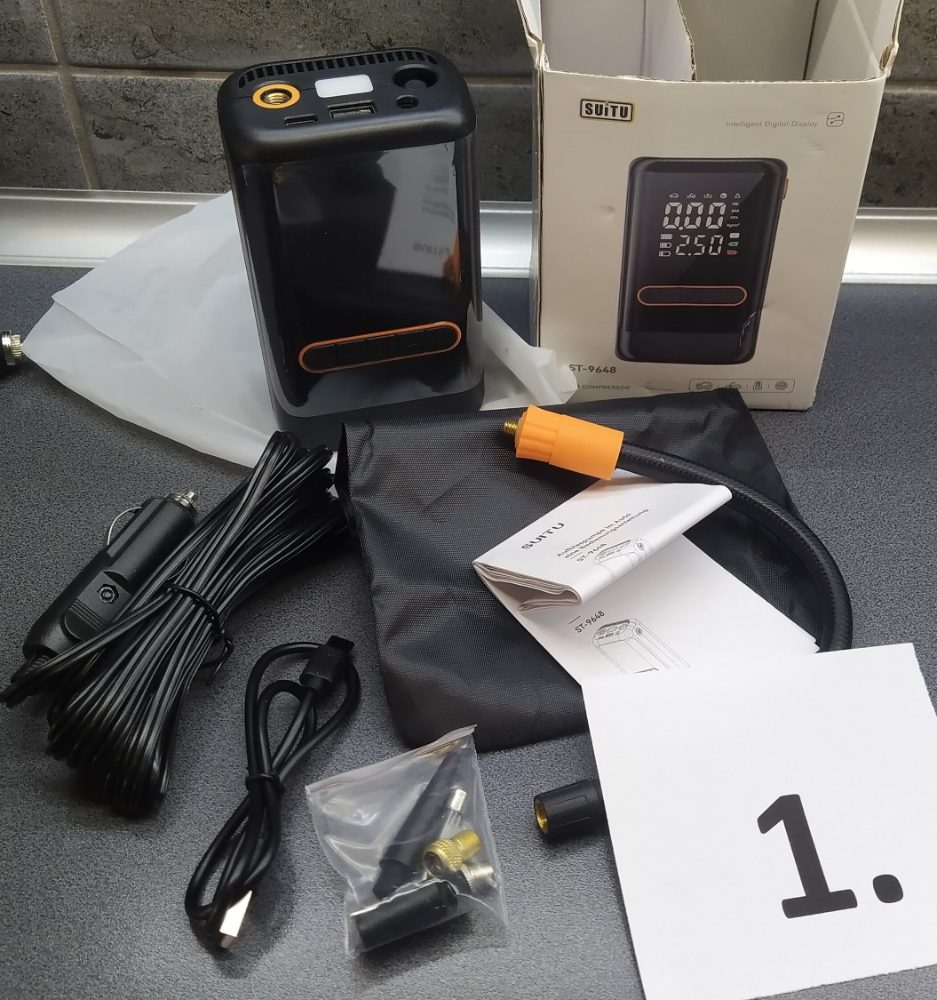 NOVÉ Digitální kompresory pro nafukování pneu atd.