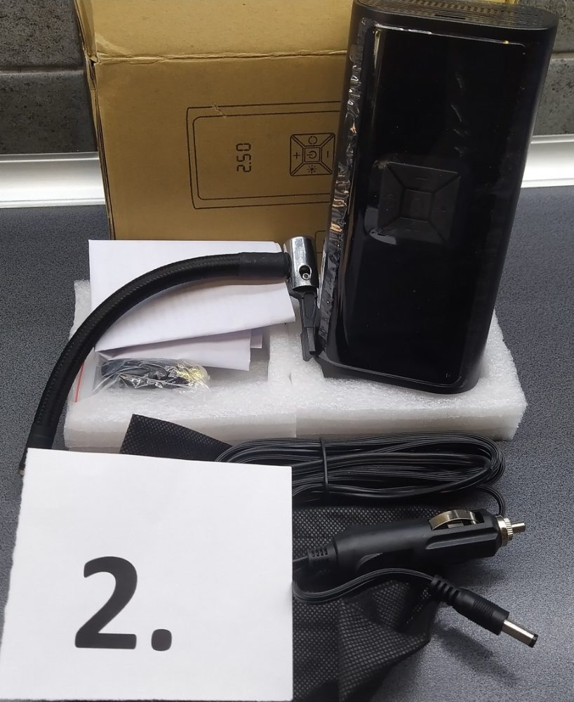 NOVÉ Digitální kompresory pro nafukování pneu atd.