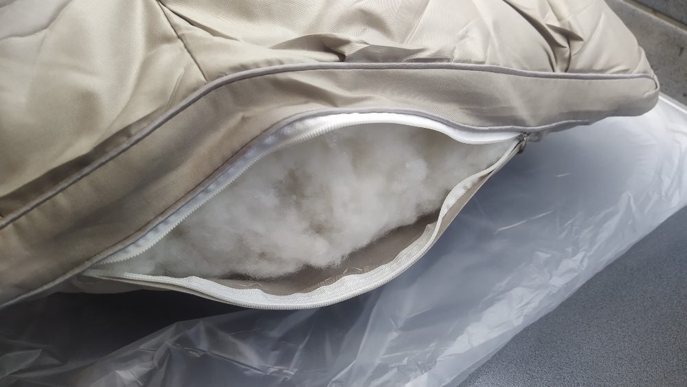 NOVÉ kvalitní polštáře, +/- 68x43 cm