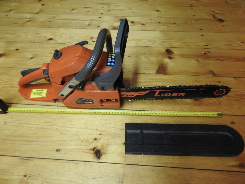Motorová benzínová řetězová pila Lider AO 4014 Motorová benzínová řetězová pila Lider AO 4014