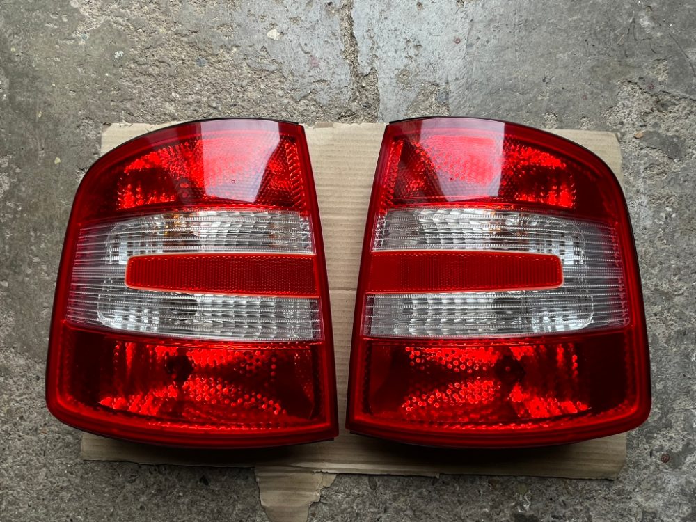 Zadní světla ŠKODA FABIA kombi - sedan