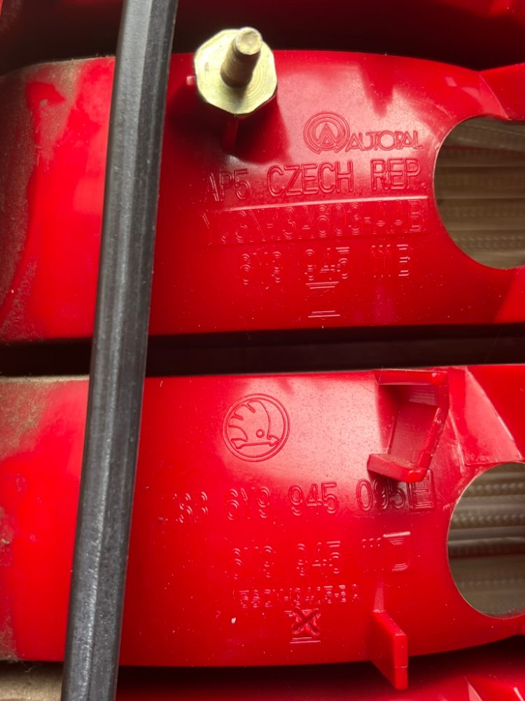 Zadní světla ŠKODA FABIA kombi - sedan