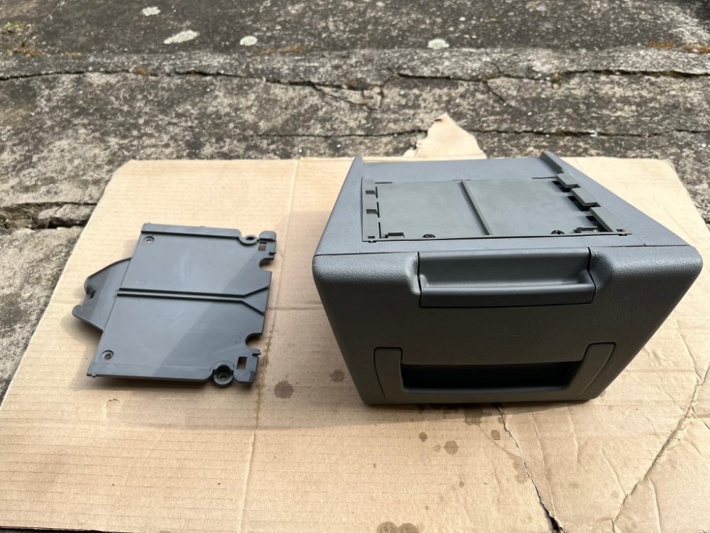 Box středového tunelu ŠKODA FELICIA