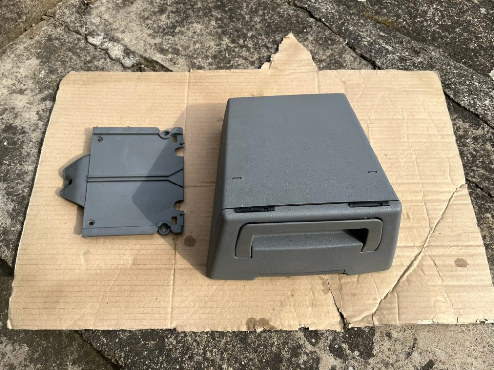 Box středového tunelu ŠKODA FELICIA