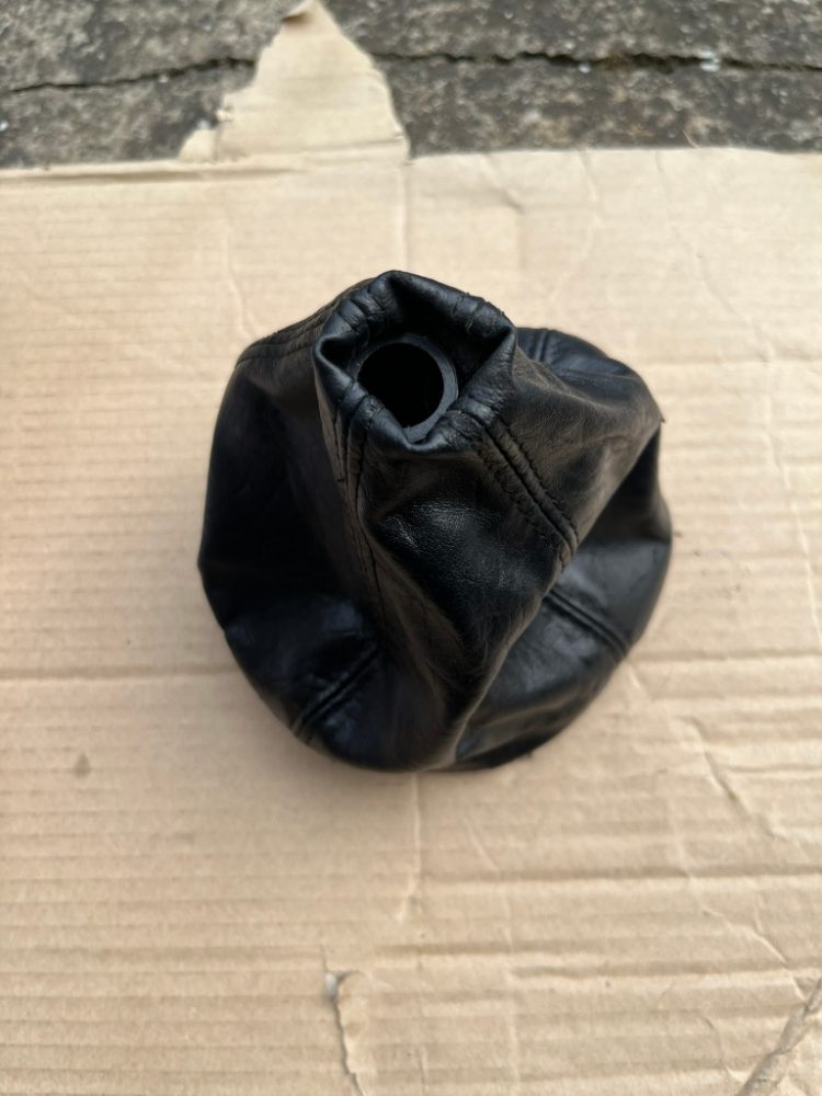 Box středového tunelu ŠKODA FELICIA