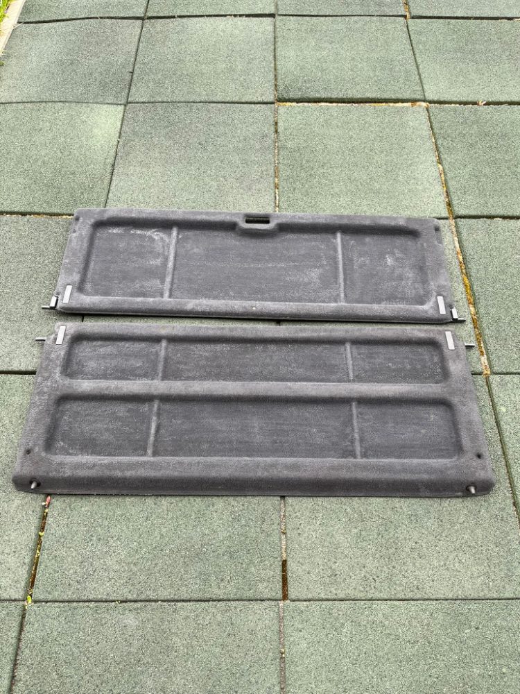 Zadní plato FAVORIT a FORMAN 93/94 černé