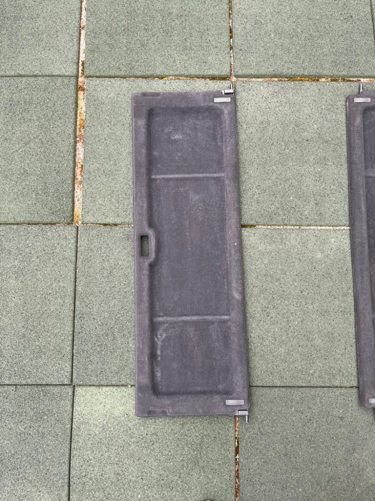 Zadní plato FAVORIT a FORMAN 93/94 černé