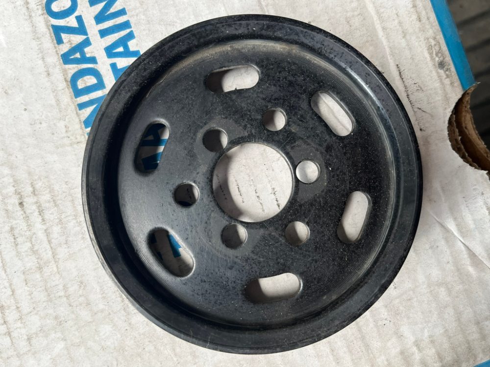 FELICIA 1.9D 2x řemenice a relé žhavení