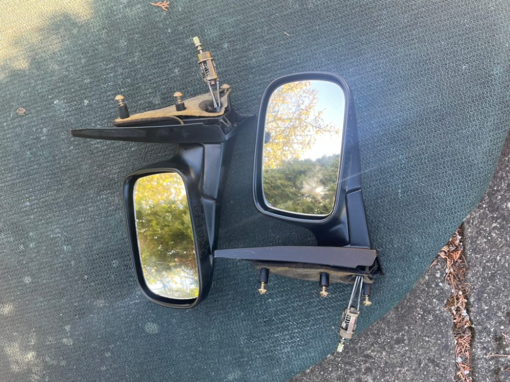 Zrcátka FAVORIT FORMAN X-LINE