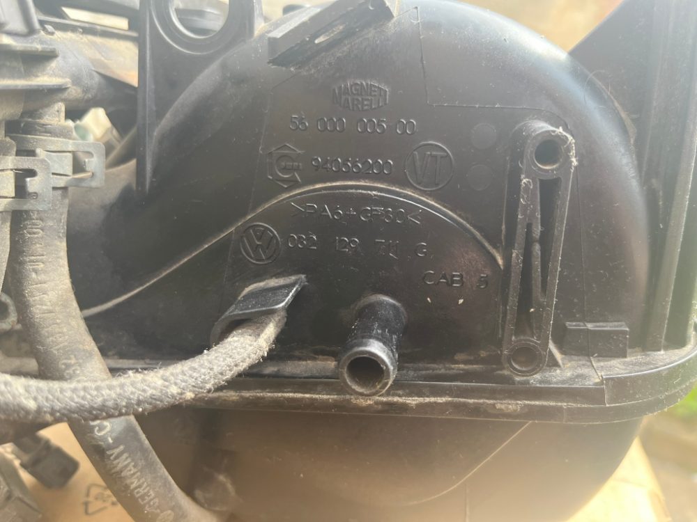 Sání motoru FELICIA 1.6 AEE 032129711G