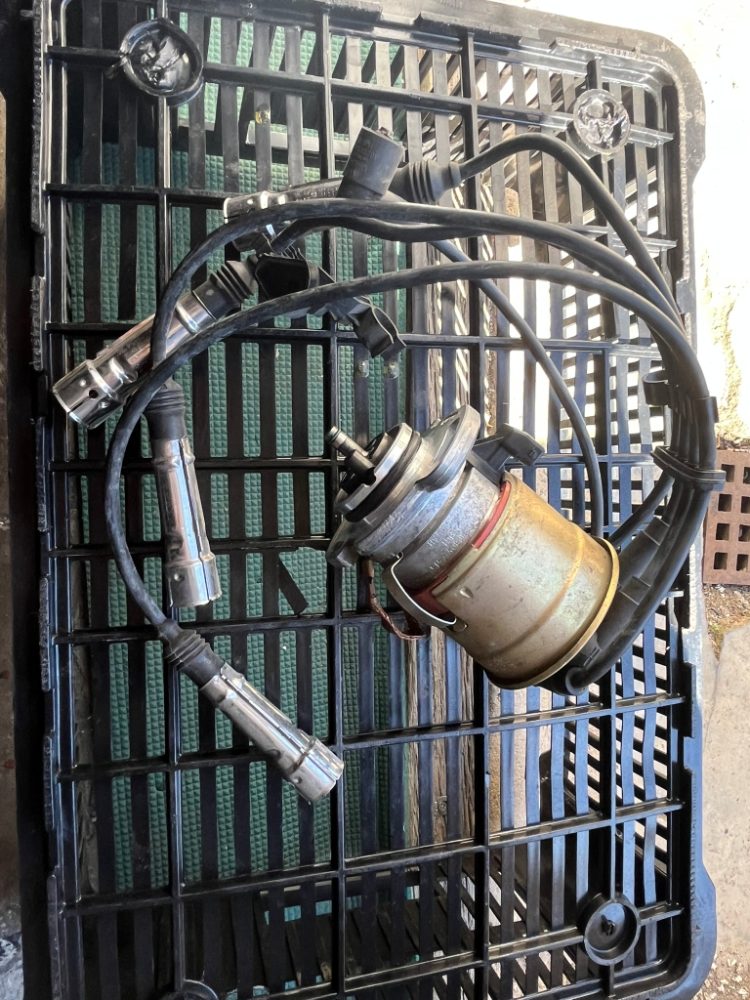 Rozdělovač FELICIA OCTAVIA 1.6 MPI