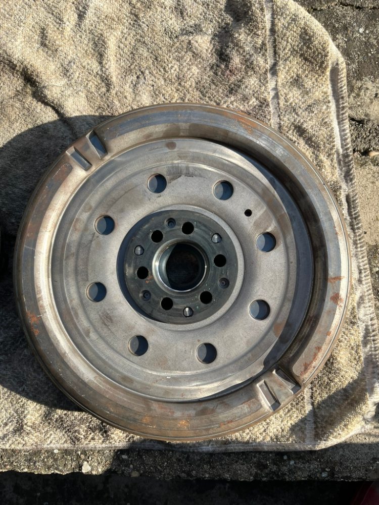 Zánovní spojka OCTAVIA TDI - LUK