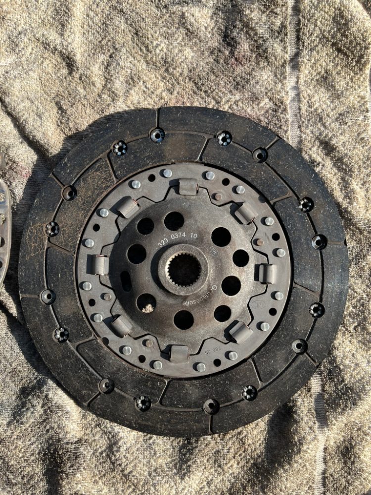 Zánovní spojka OCTAVIA TDI - LUK