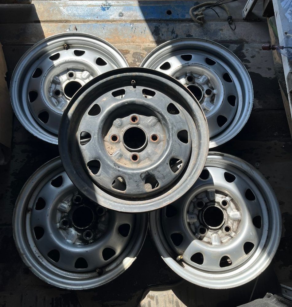 Disky ocelové ŠKODA FELICIA, sada 4 +1 kus