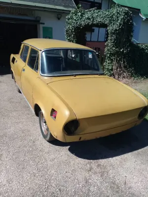 Škoda 100 karoserie